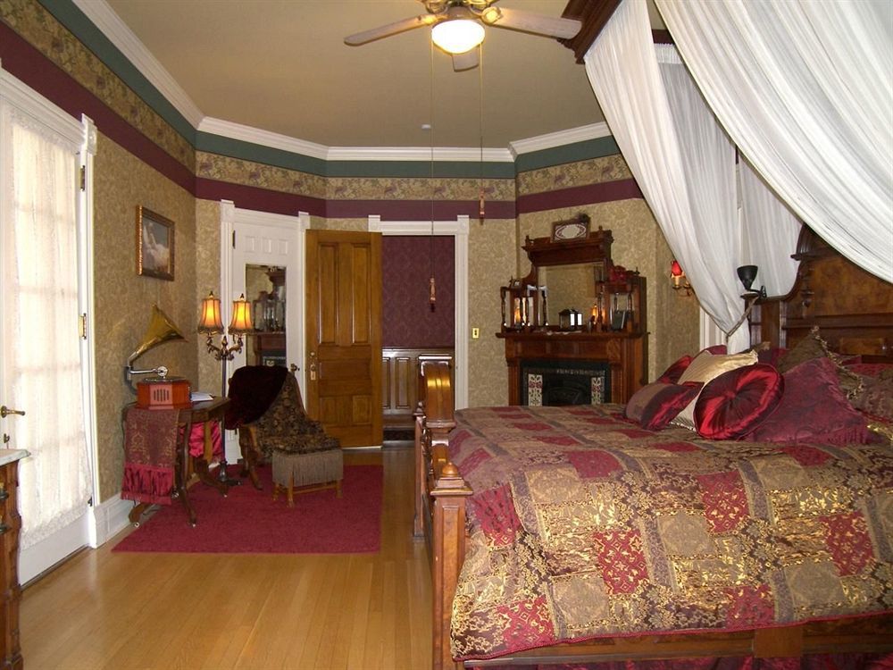 ווינונה Alexander Mansion Bed & Breakfast מראה חיצוני תמונה