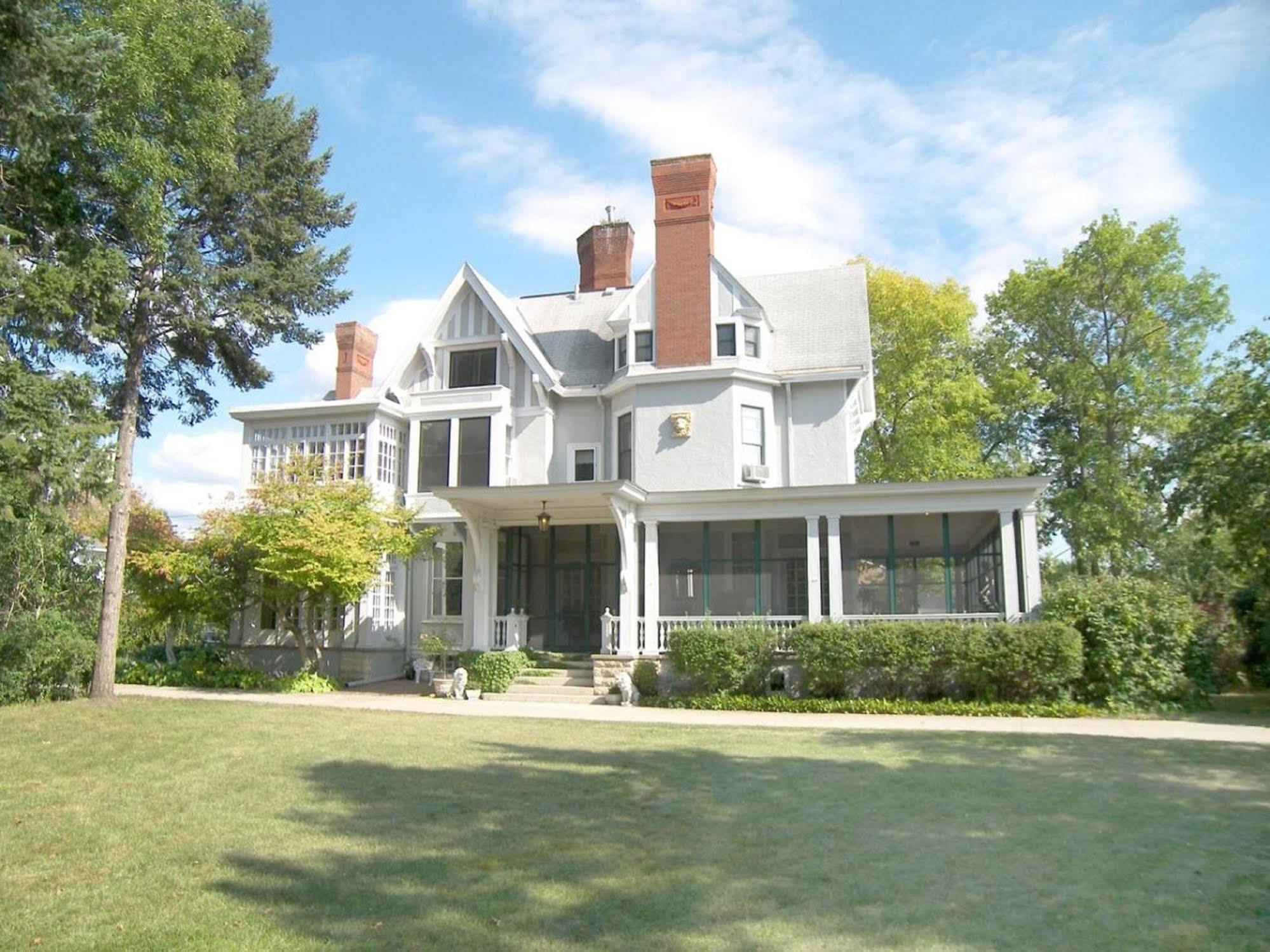 ווינונה Alexander Mansion Bed & Breakfast מראה חיצוני תמונה