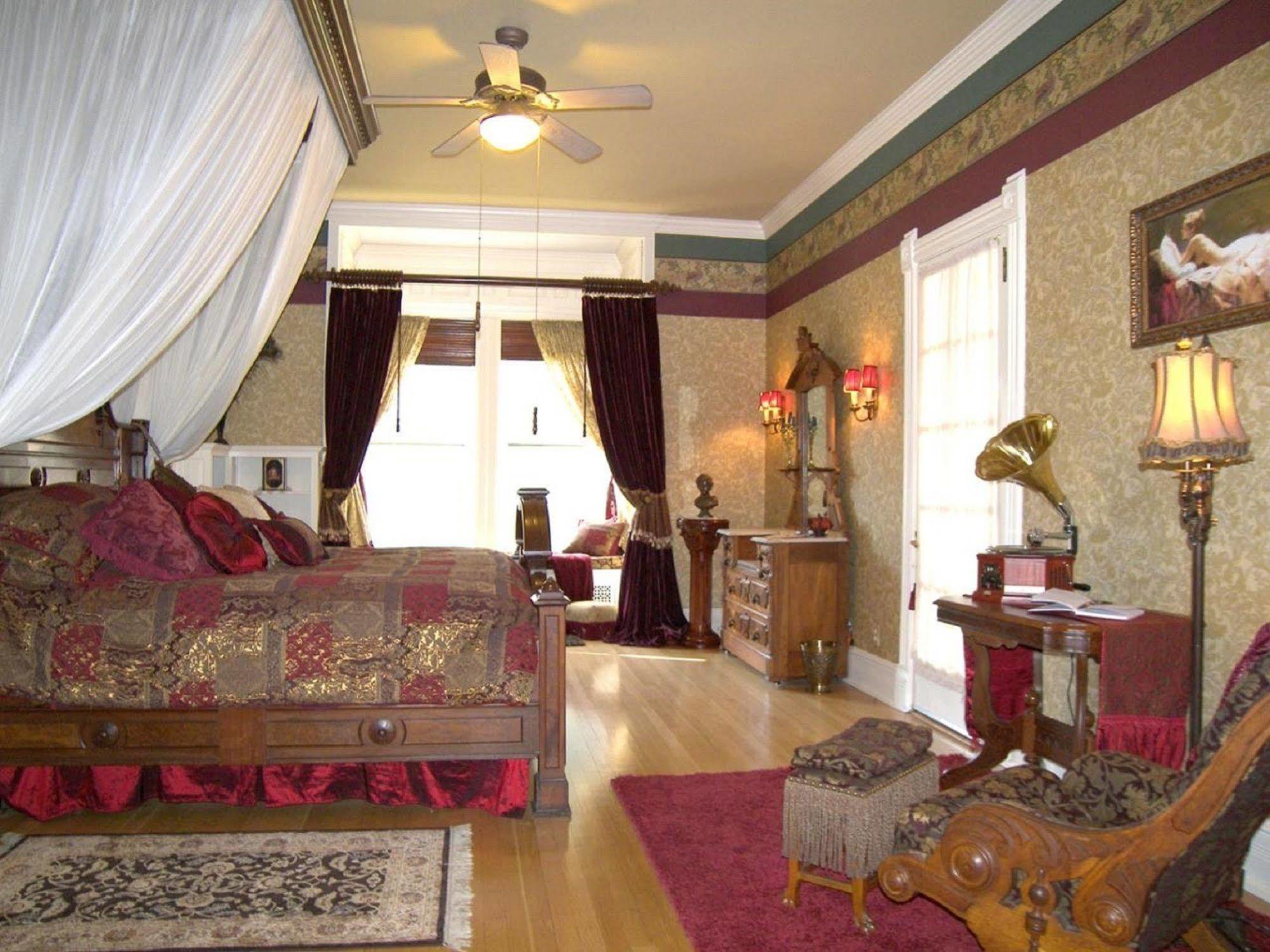 ווינונה Alexander Mansion Bed & Breakfast מראה חיצוני תמונה